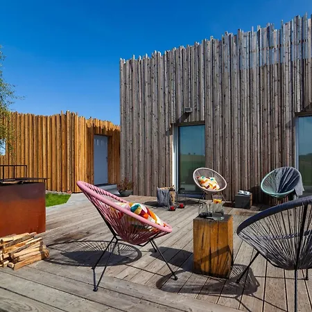 Villa Charming In Frydlant With Jacuzzi & Cinema Frýdlant nad Ostravicí